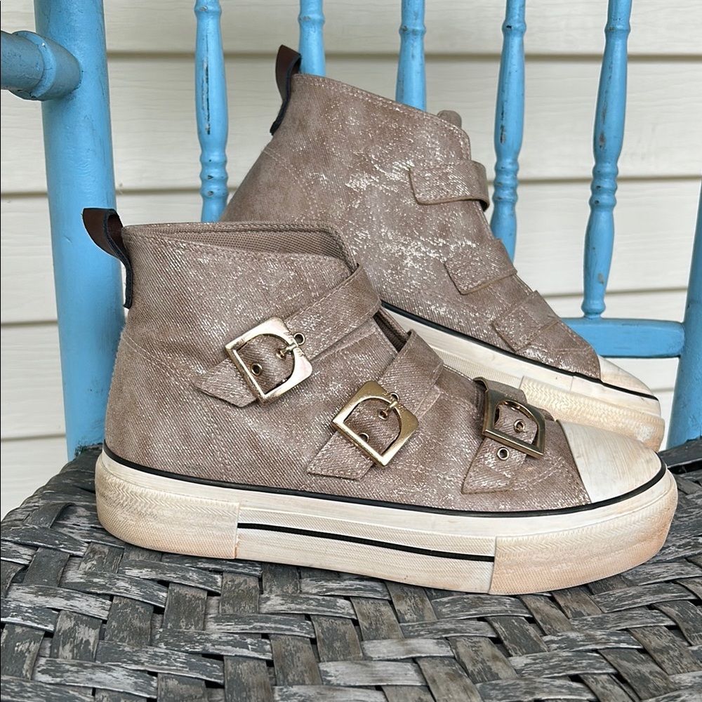 Blowfish Malibu Knockout Sparkle Sneakers with Velcro Buckle Straps